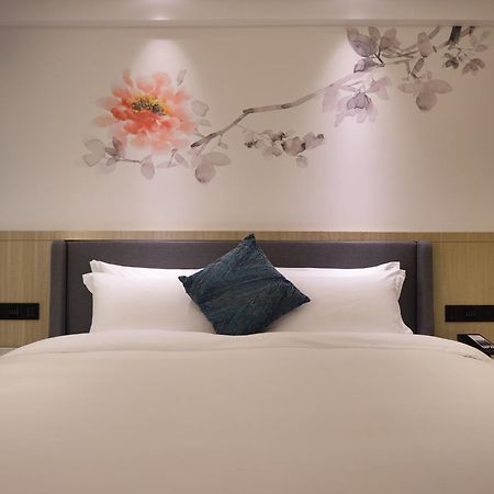 Paco Hotel Guangzhou Jiangtai Road Metro Branch Exterior foto