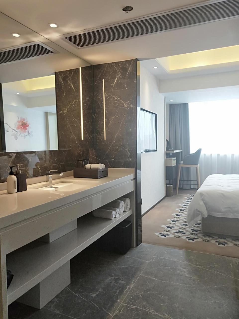 Paco Hotel Guangzhou Jiangtai Road Metro Branch Exterior foto