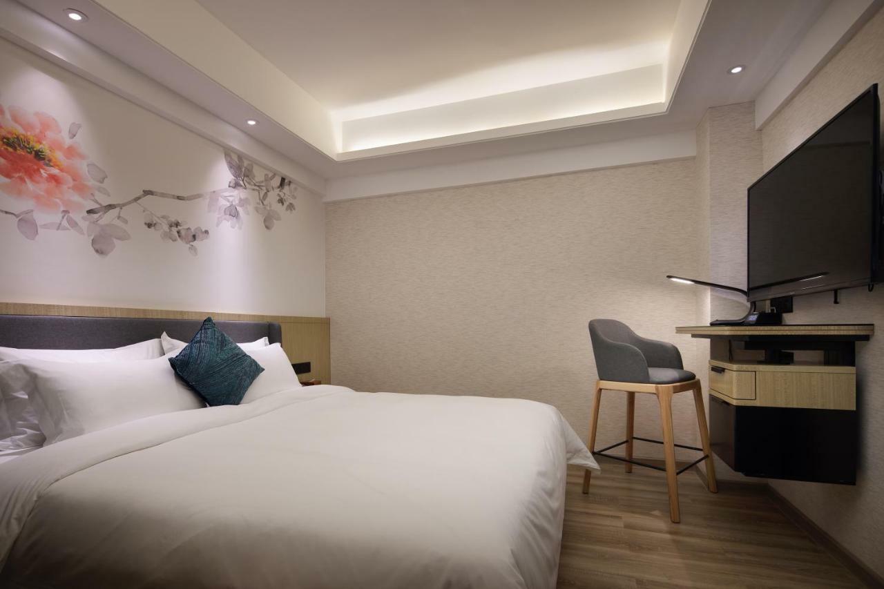 Paco Hotel Guangzhou Jiangtai Road Metro Branch Exterior foto